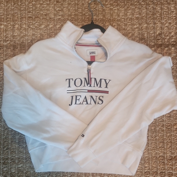 Tommy Hilfiger White Sweatshirt - Picture 1 of 3